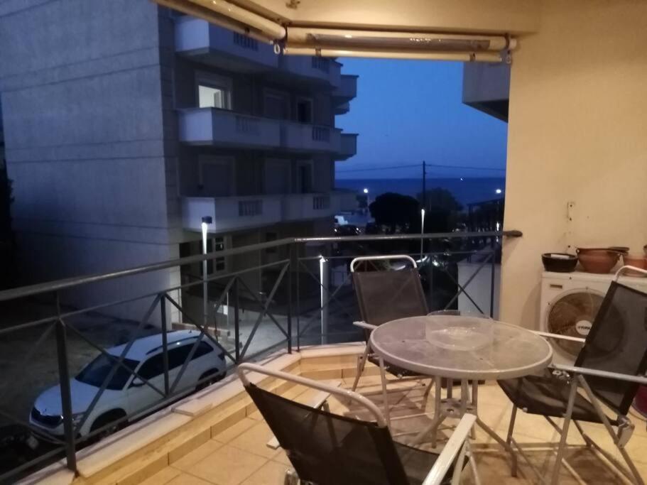 치오스 Τεσσαρι Στον Ναυτικο Ομιλο Χiου 아파트 외부 사진